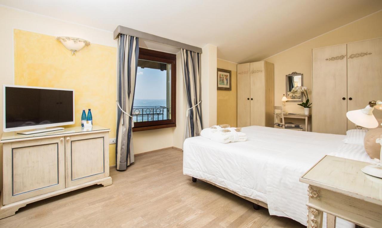Hotel Spiaggia D'Oro - Charme & Boutique - Garda Lake Collection Salò Eksteriør billede