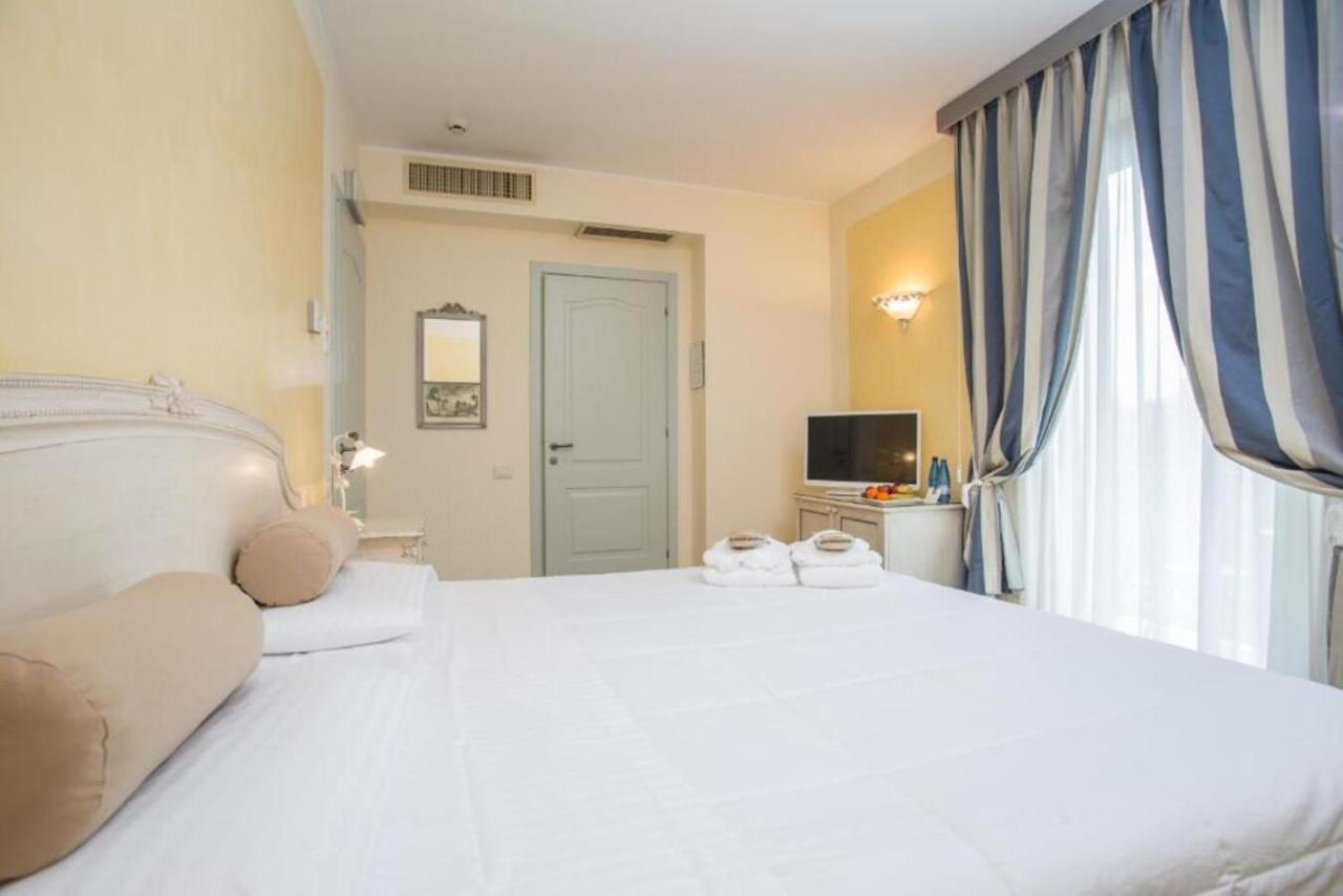 Hotel Spiaggia D'Oro - Charme & Boutique - Garda Lake Collection Salò Eksteriør billede